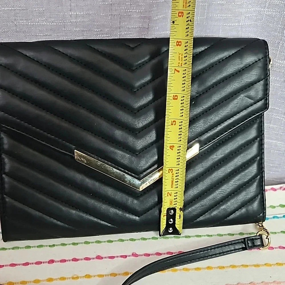 STEVE MADDEN CROSSBODY PURSE - Picture 4 of 11